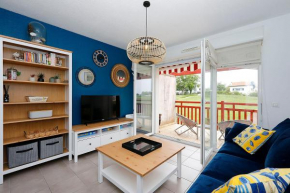 Appartement sur les hauteurs d'Hendaye avec Terrasse et Parking